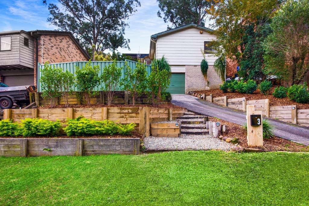 3 Oakglen Road, North Gosford, North Gosford - Thumbnail 2