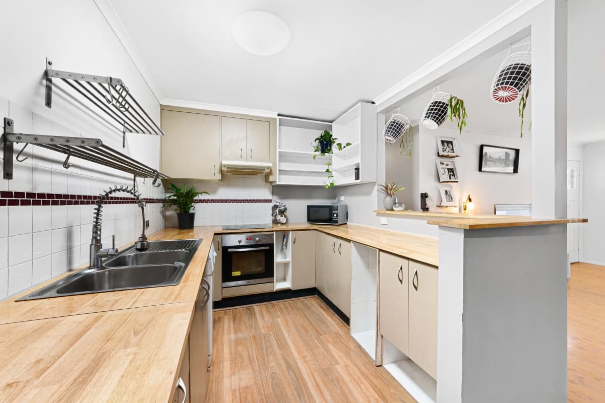 3 Oakglen Road, North Gosford, North Gosford - Thumbnail 5