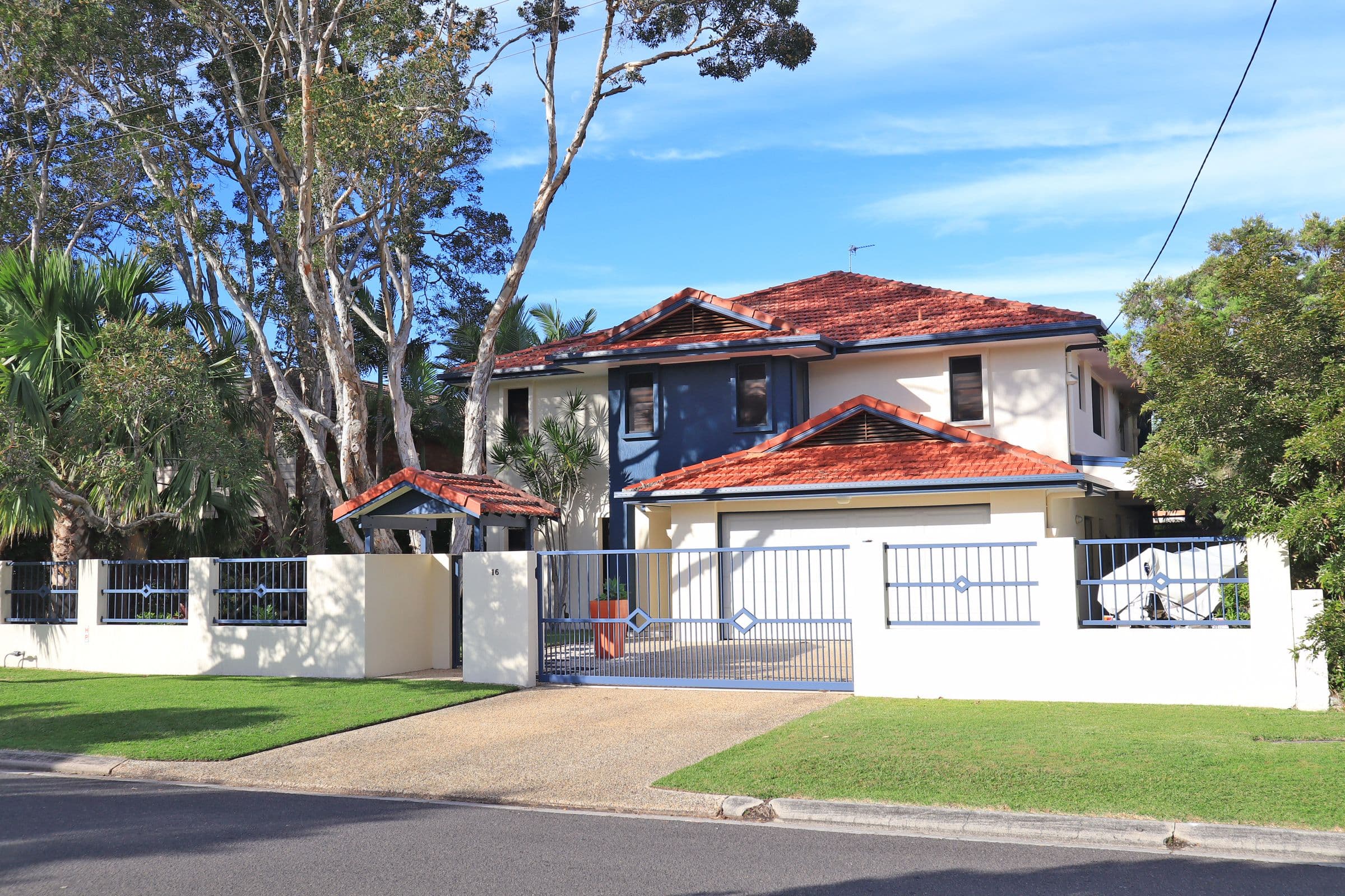 16 Seabreeze Avenue, Coolum Beach, Coolum Beach - Thumbnail 2