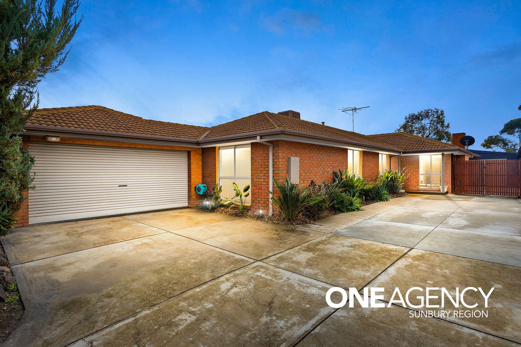 7 Parade Court, Sunbury, Sunbury - Thumbnail 2