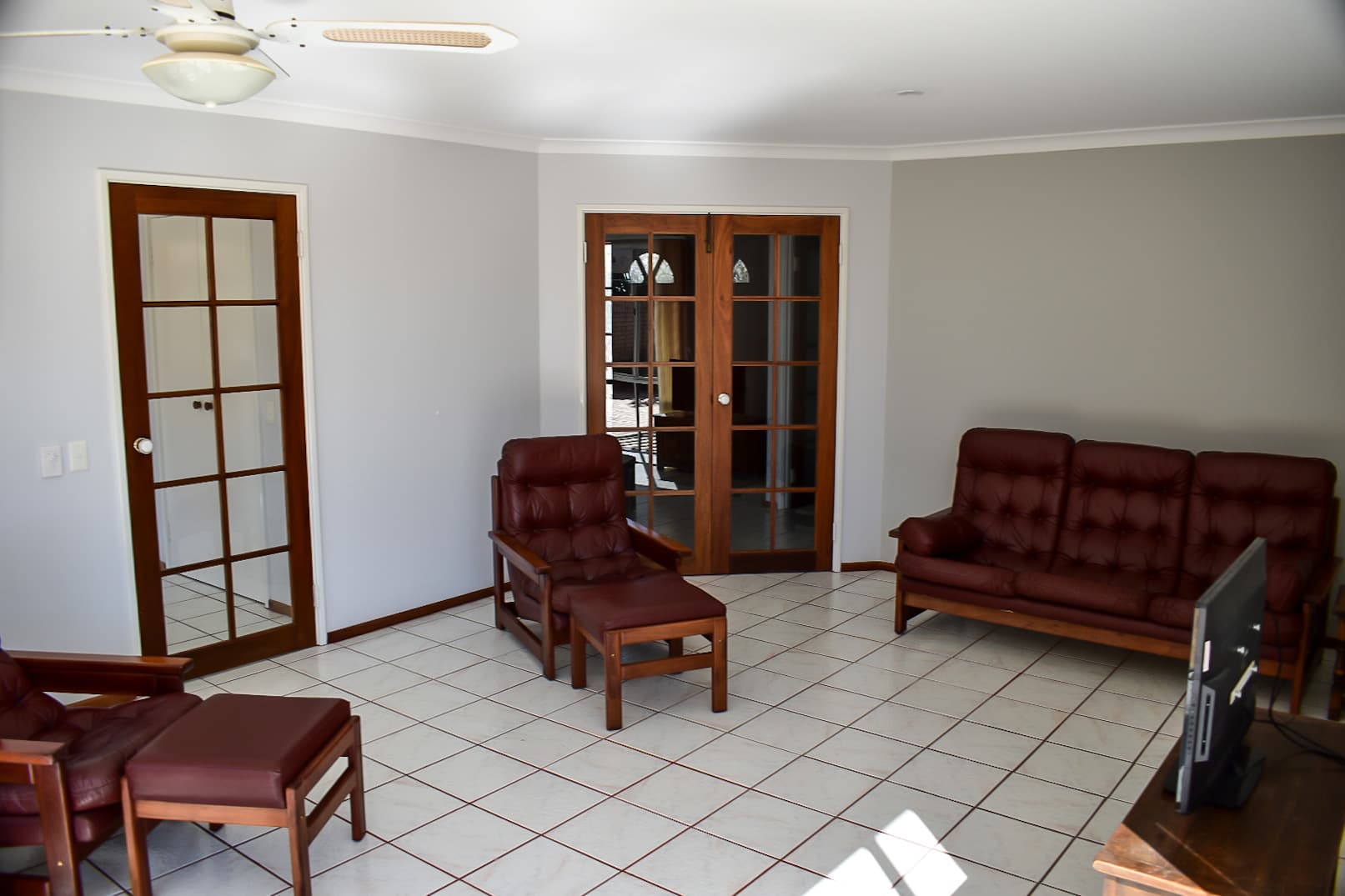 5 Warringah Close, Kallaroo, Kallaroo - Thumbnail 3