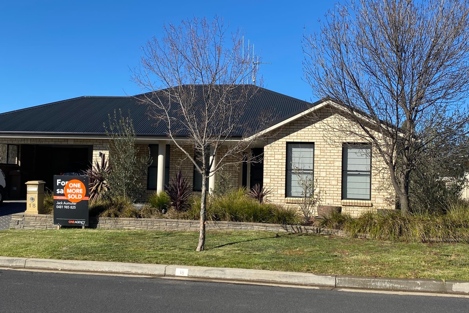 18 Majestic Way, Orange, Orange - Image 1