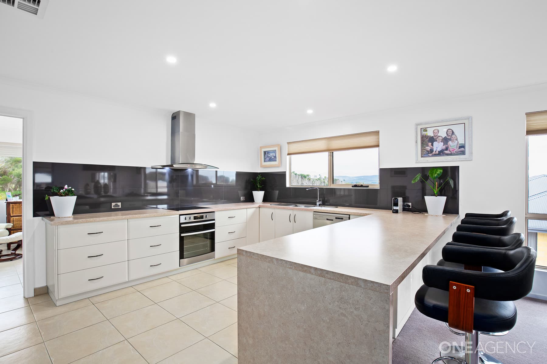 8 William Parish Drive, Low Head, Low Head - Thumbnail 2