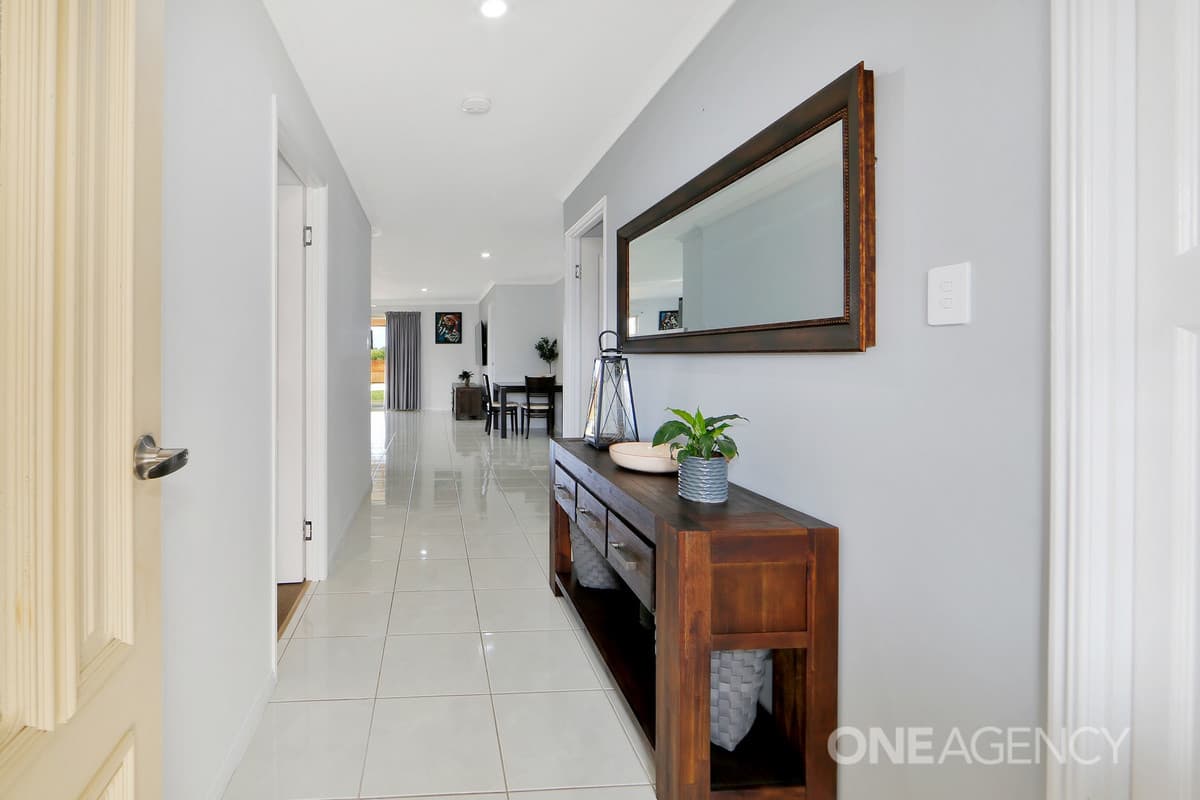 5 Kingston Court, Point Vernon, Point Vernon - Thumbnail 5