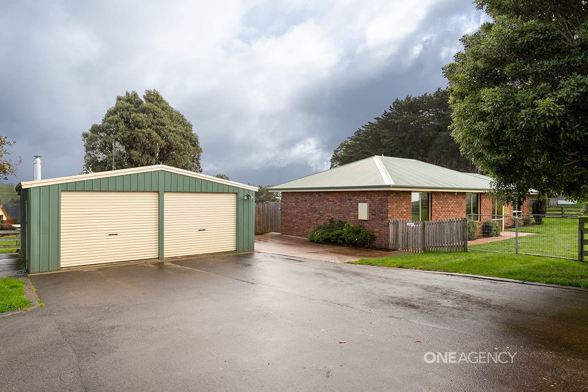 11 Dallas Road, Somerset, Somerset - Thumbnail 2