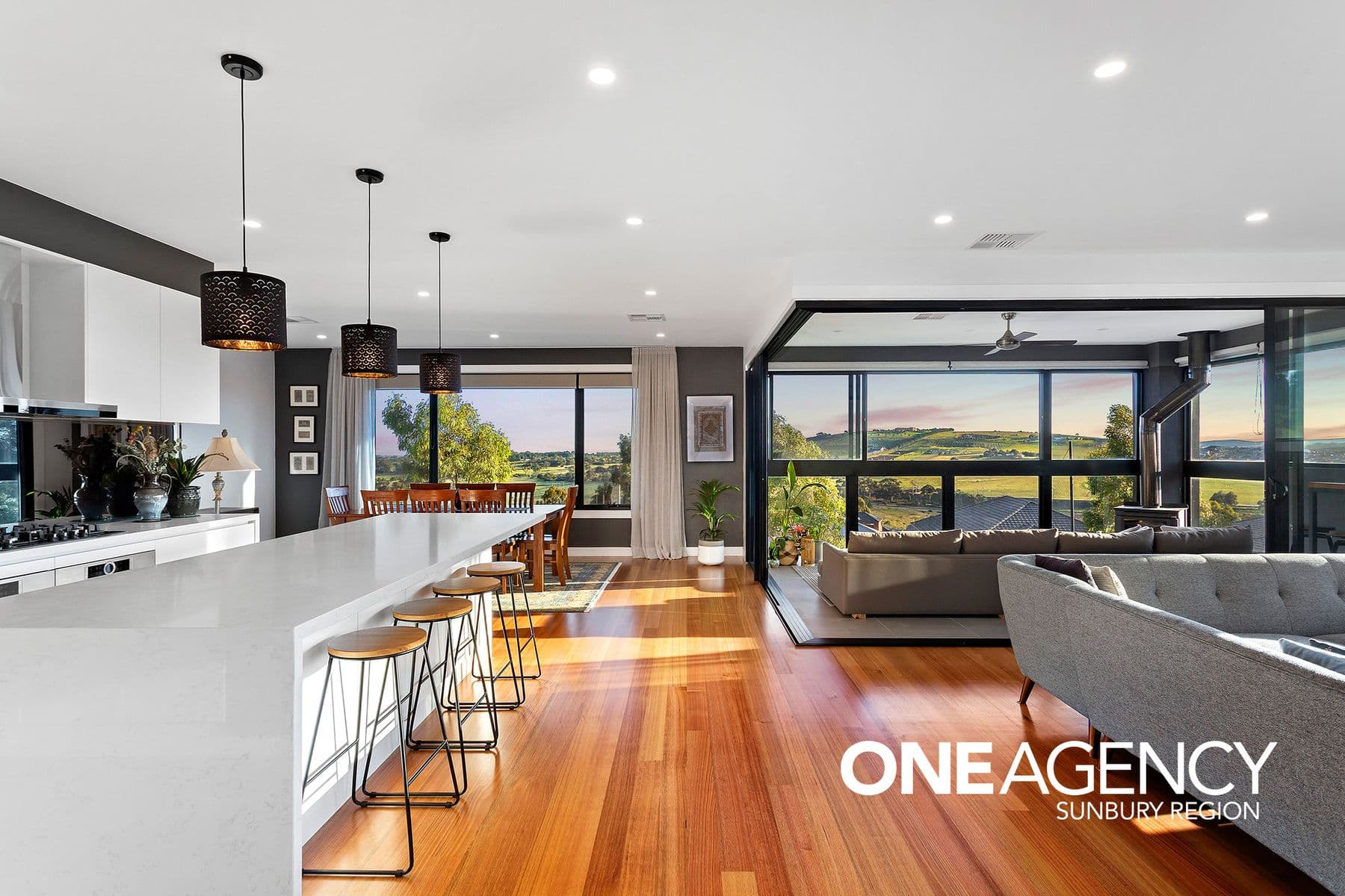 11 Buckingham Place, Sunbury, Sunbury - Thumbnail 3