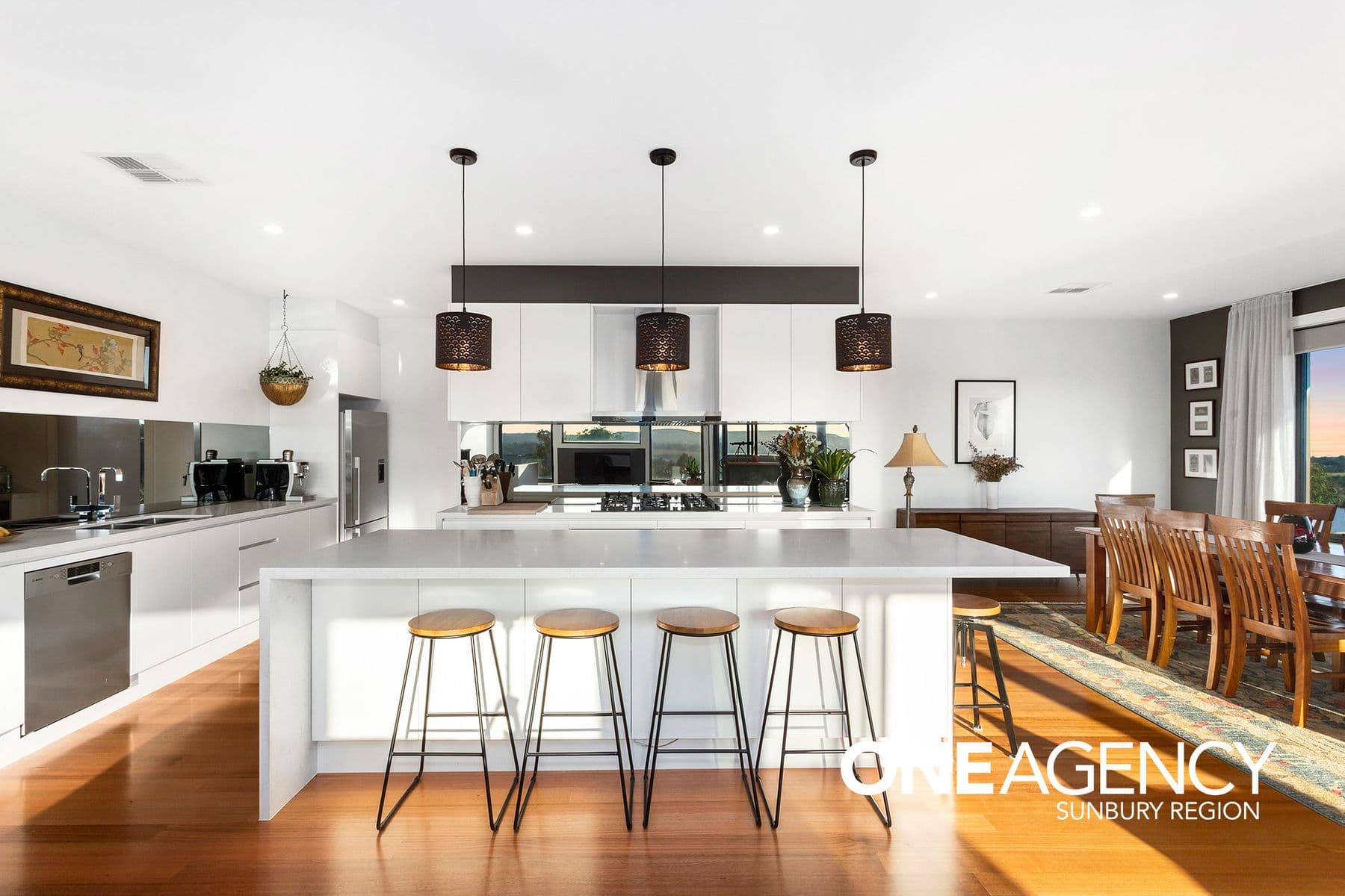 11 Buckingham Place, Sunbury, Sunbury - Thumbnail 4