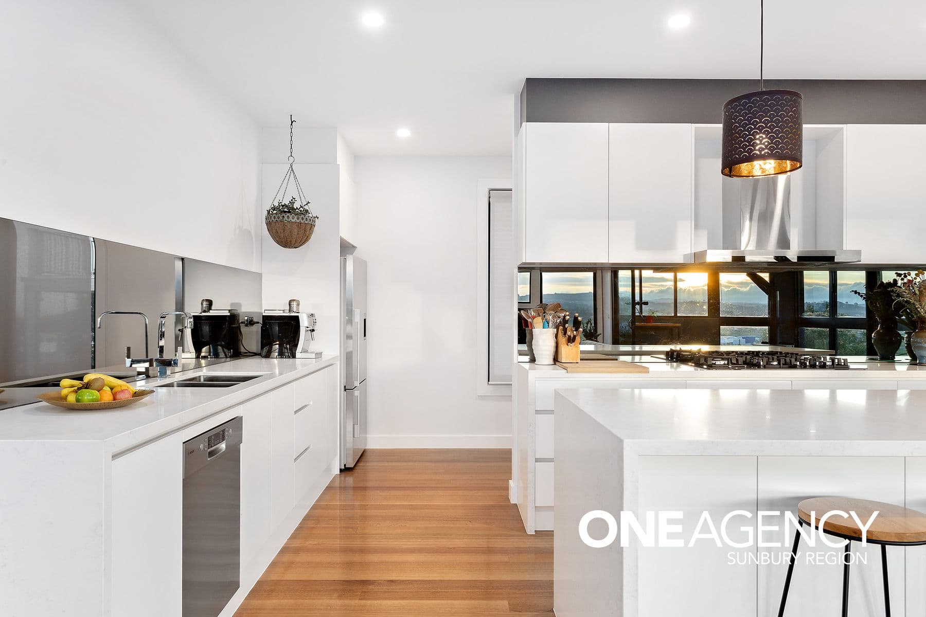 11 Buckingham Place, Sunbury, Sunbury - Thumbnail 5
