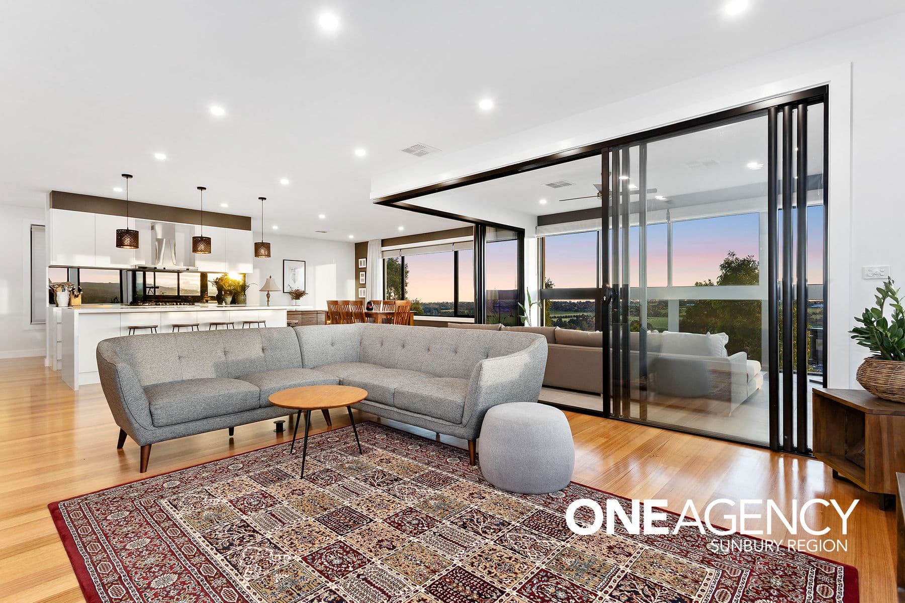 11 Buckingham Place, Sunbury, Sunbury - Thumbnail 8