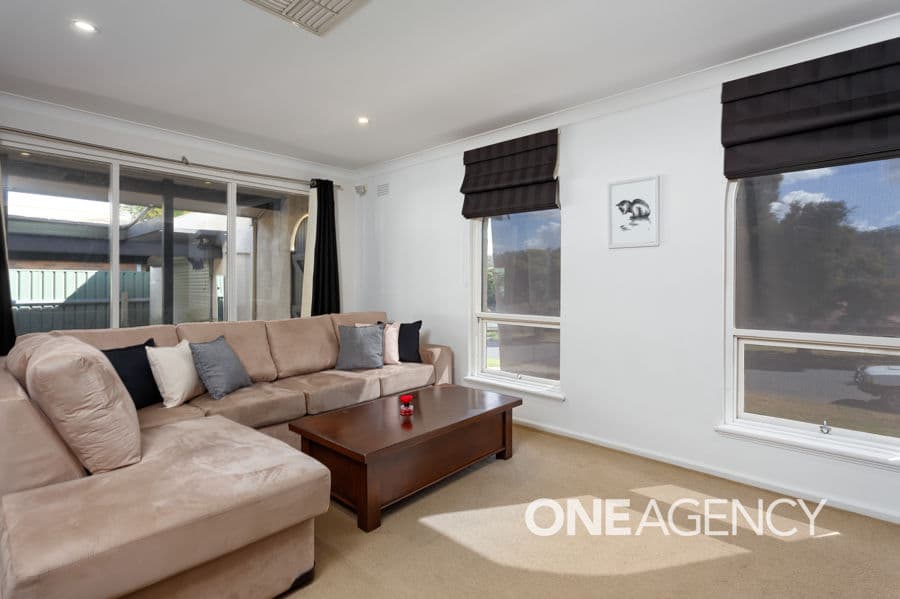 13 MALUMBA Crescent, Kooringal, Kooringal - Thumbnail 3