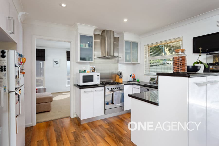 13 MALUMBA Crescent, Kooringal, Kooringal - Thumbnail 5