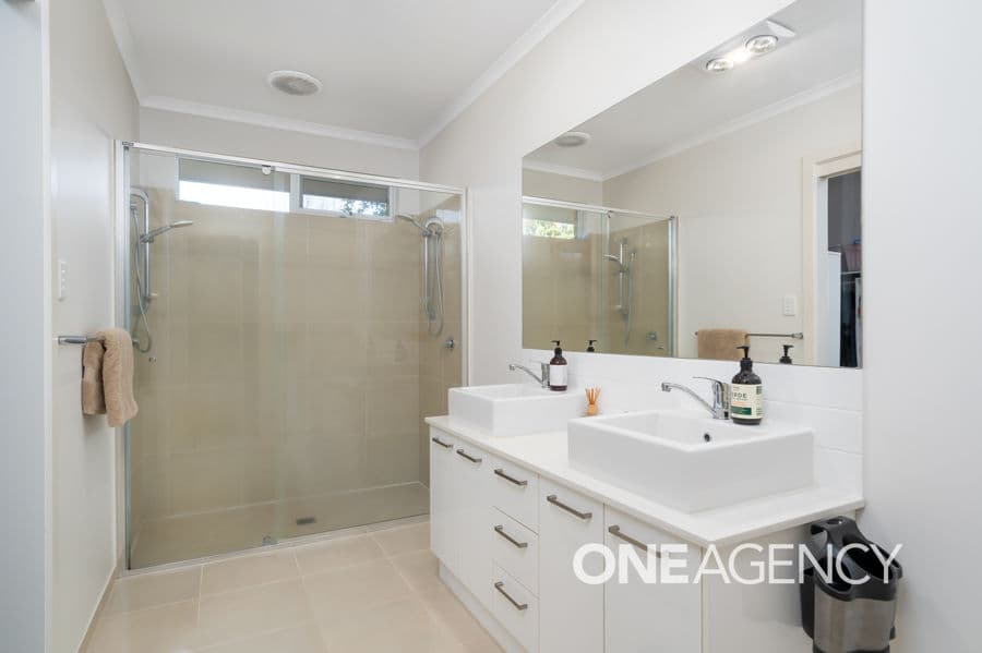 12 HAMERSLEY Place, Tatton, Tatton - Thumbnail 3