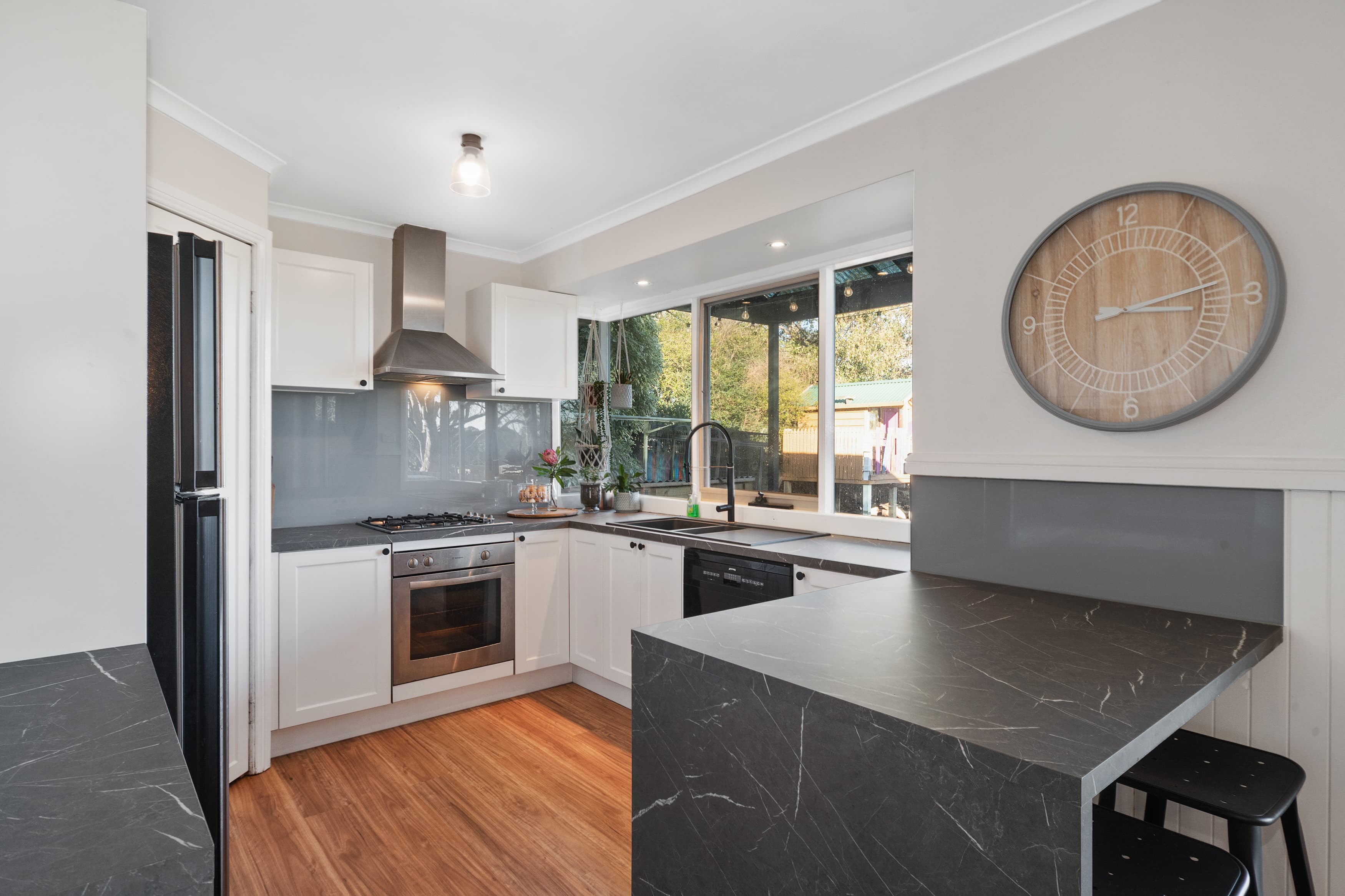 124 Clarendon Drive, Somerville, Somerville - Thumbnail 7