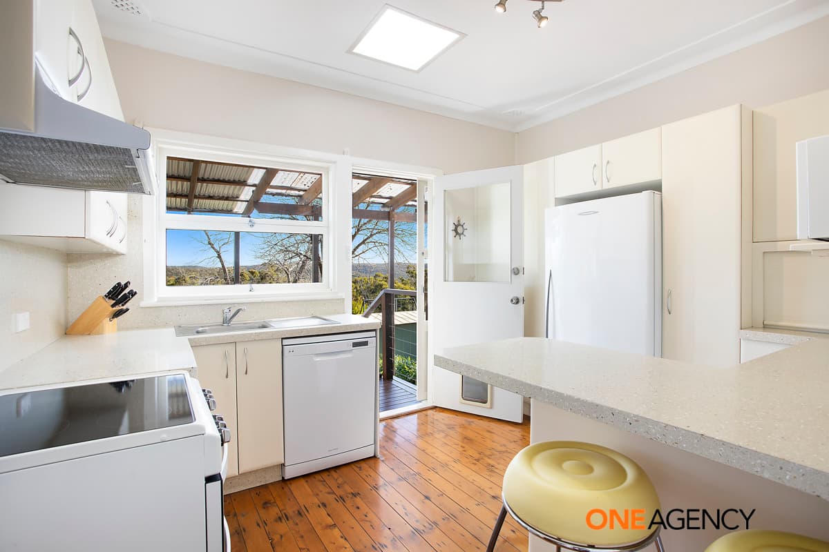 31 Warabin Street, Waterfall, Waterfall - Thumbnail 5