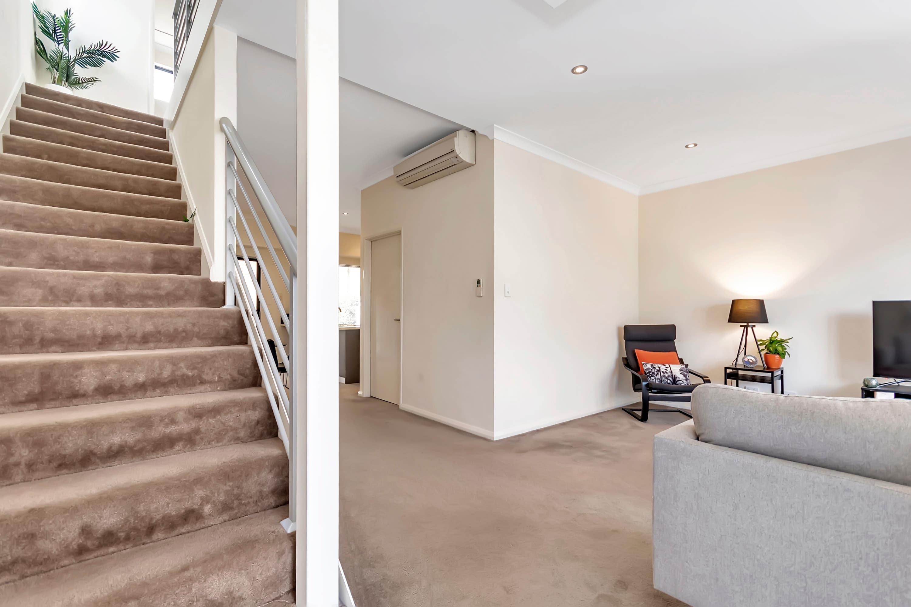 14 Redfern Bend, Clarkson, Clarkson - Thumbnail 7