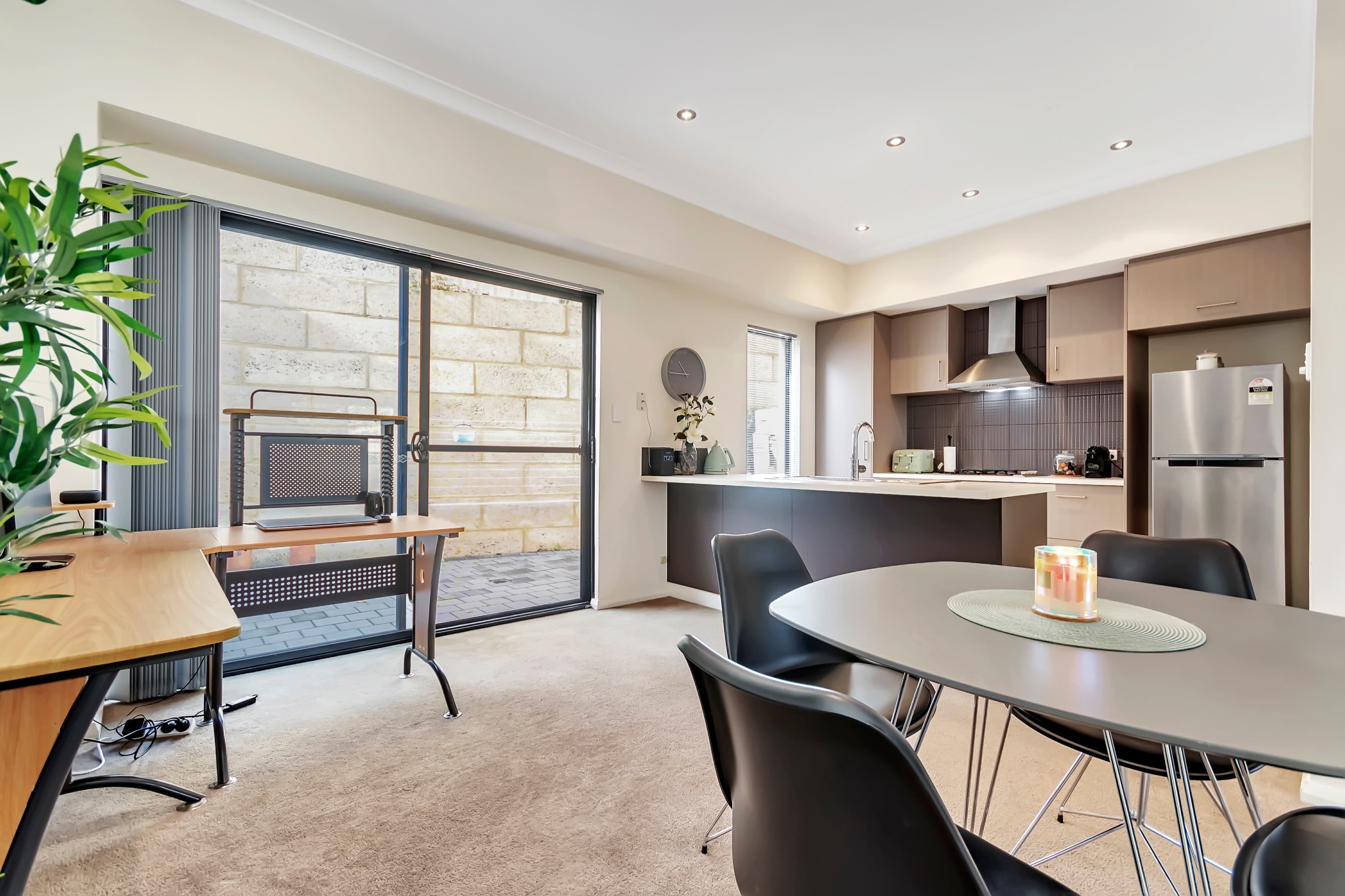 14 Redfern Bend, Clarkson, Clarkson - Thumbnail 8
