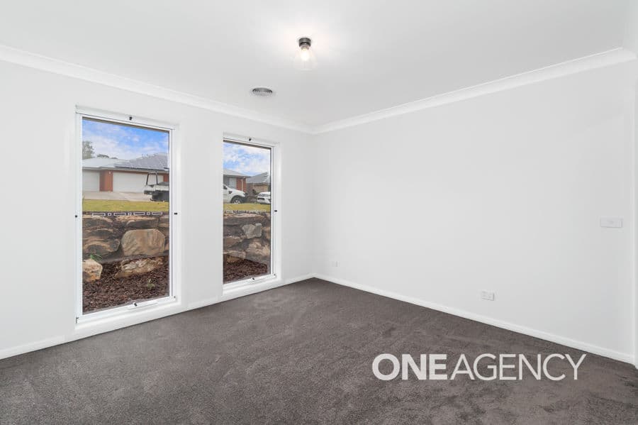 20 BEETSON Street, Boorooma, Boorooma - Thumbnail 5