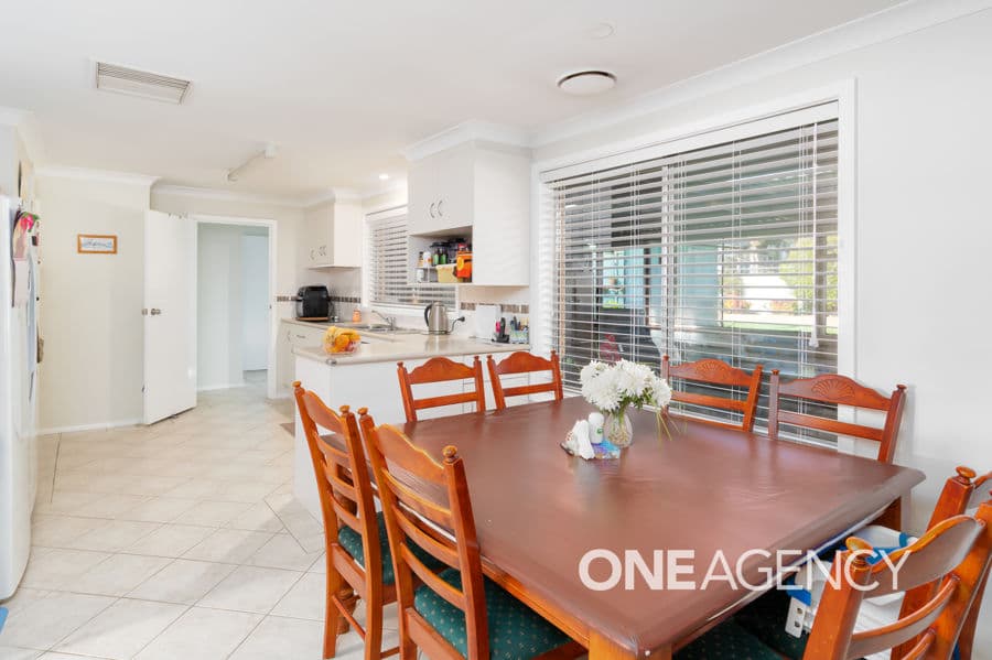 4 DALMAN Parkway, Glenfield Park, Glenfield Park - Thumbnail 3