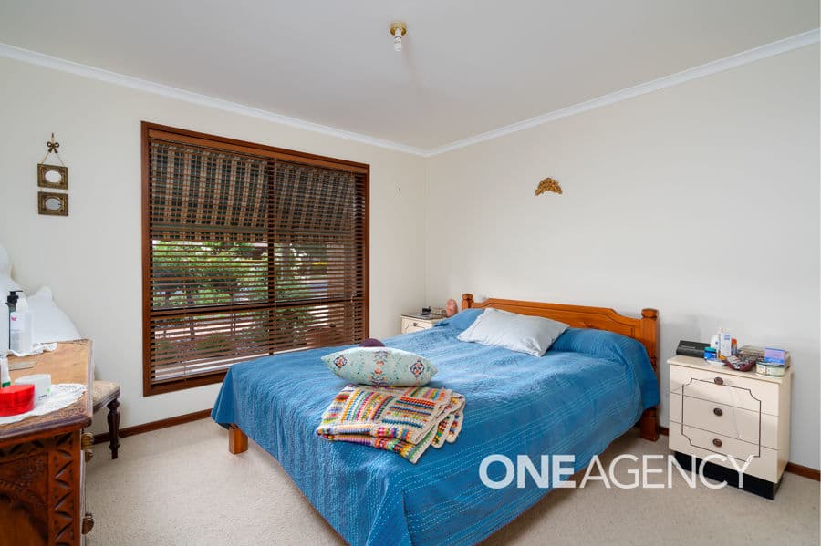 12 KAROOM Drive, Glenfield Park, Glenfield Park - Thumbnail 6