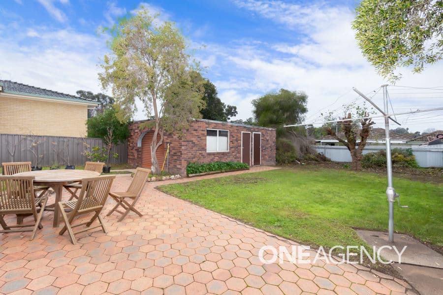 27 WILLOW Street, Kooringal, Kooringal - Thumbnail 6