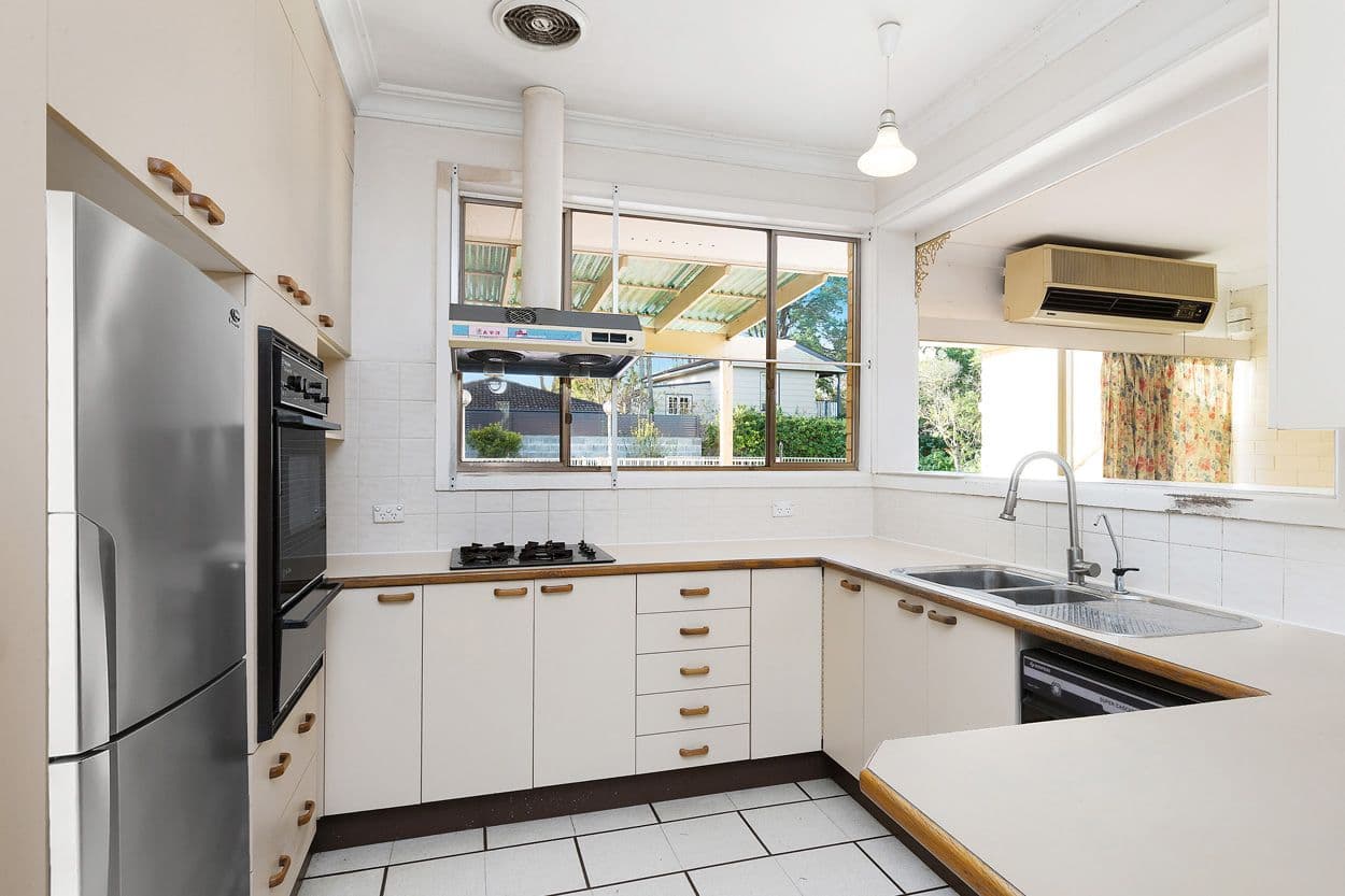 10 Hyde Avenue, Killarney Heights, Killarney Heights - Thumbnail 3