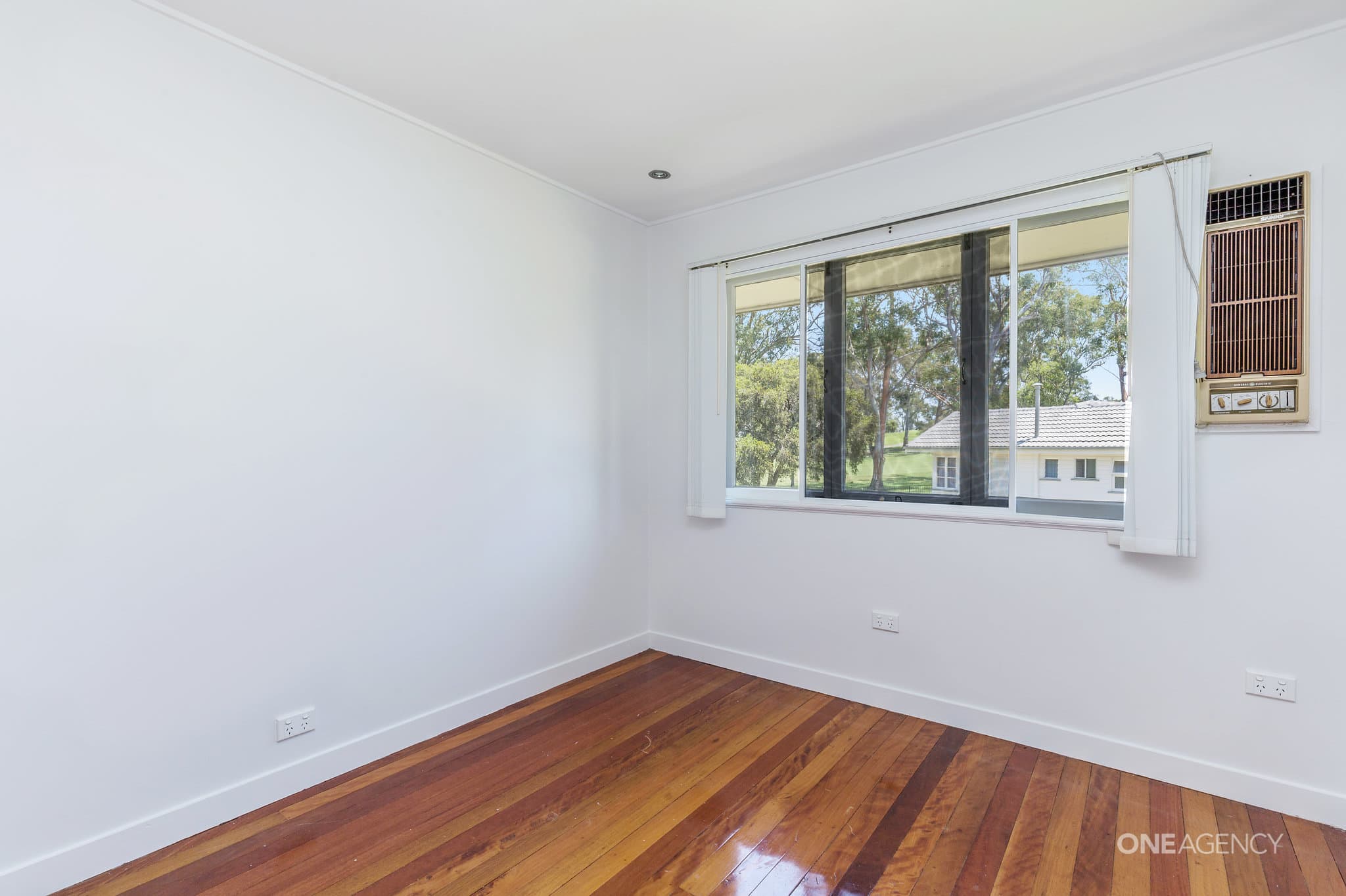 41 Bradley Road, Clontarf, Clontarf - Thumbnail 8
