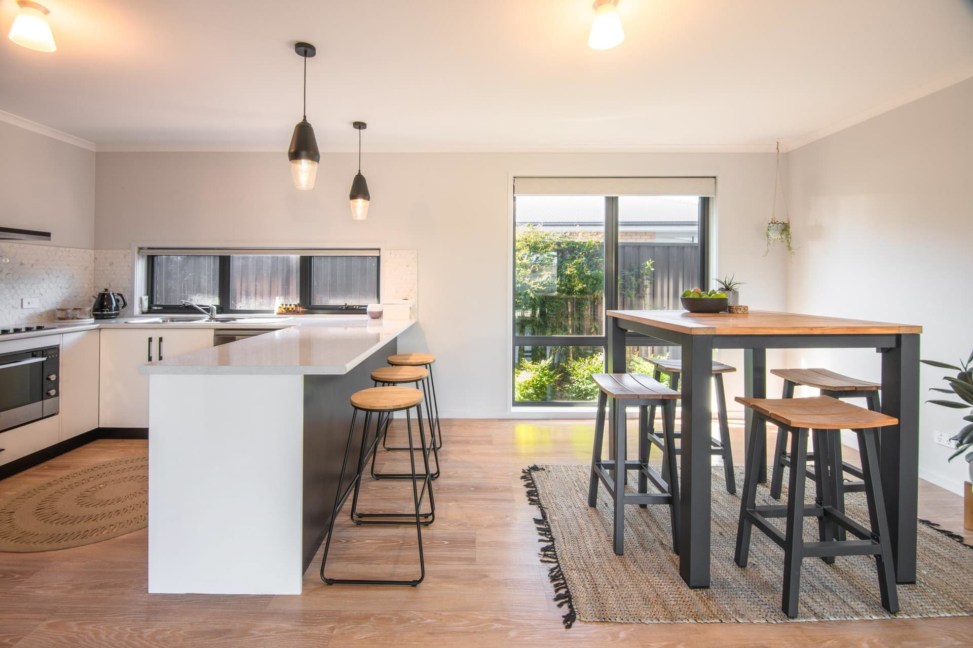 16 The Avenue, Latrobe, Latrobe - Thumbnail 3