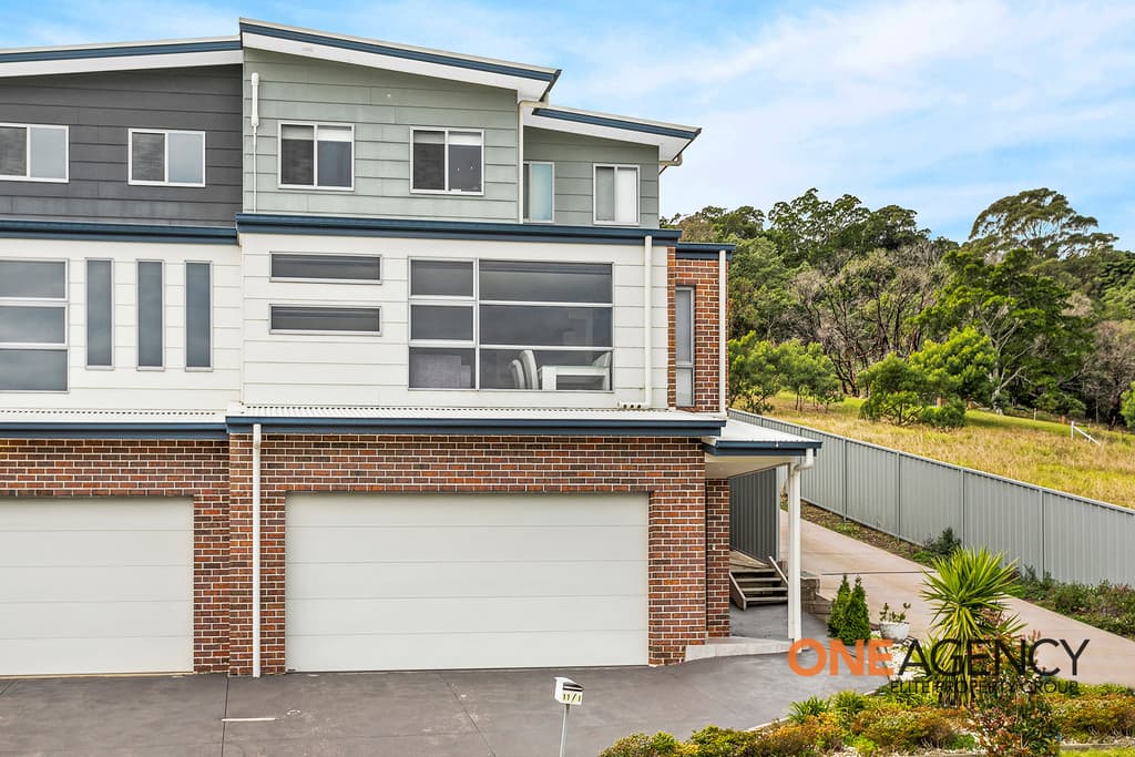 1/11 Valley View Crescent, Albion Park, Albion Park - Image 1