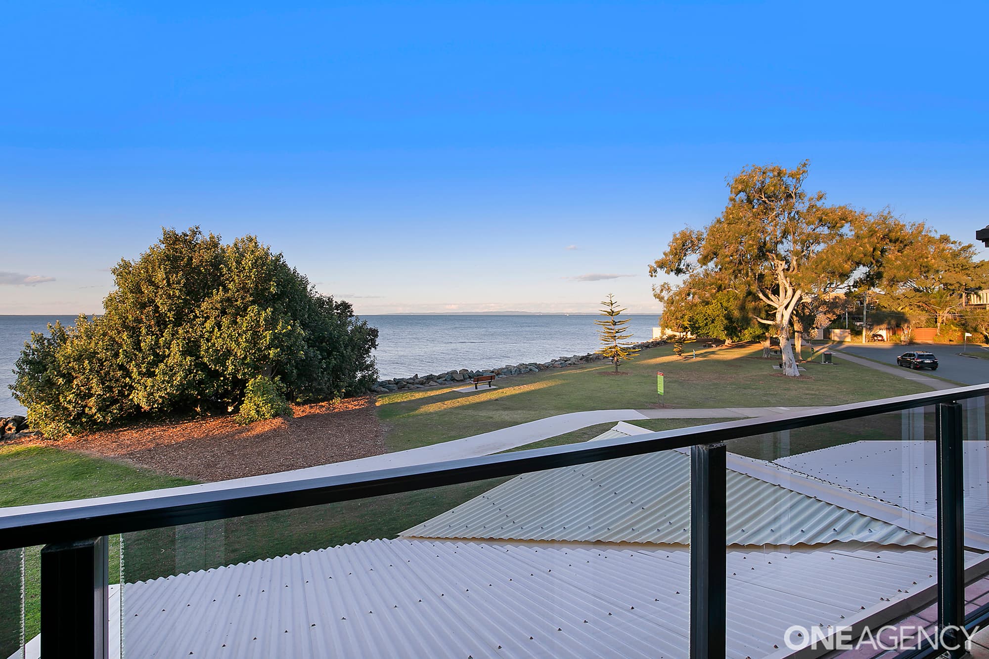 3/4 Second Avenue, Scarborough, Scarborough - Thumbnail 3
