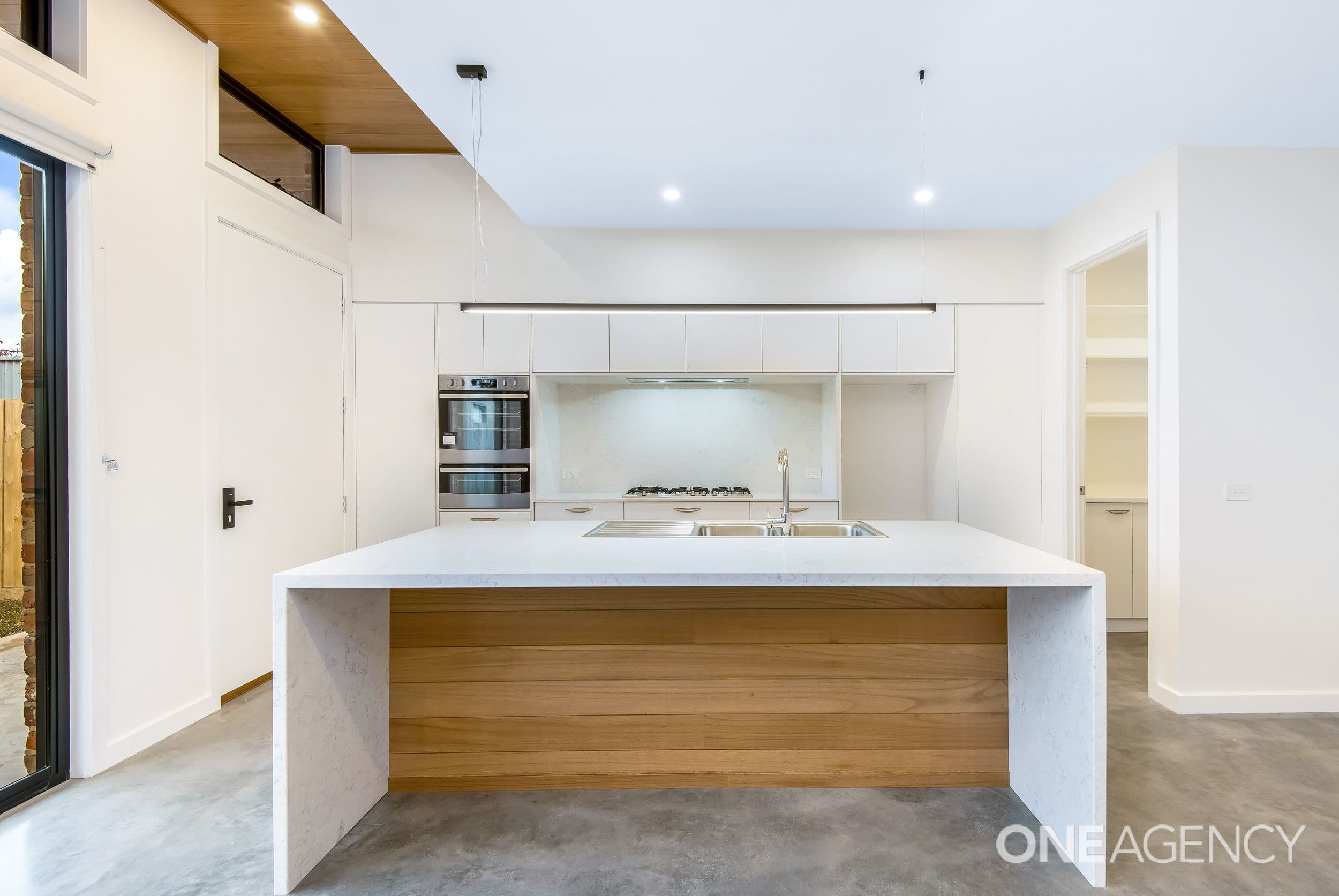 220 Shannon Avenue, Geelong West, Geelong West - Thumbnail 4