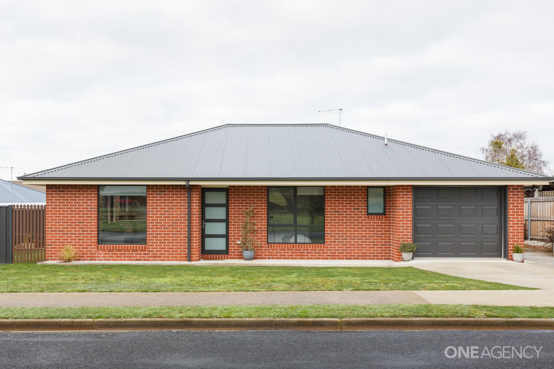 2/14 Beefeater Street, Deloraine, Deloraine - Image 1