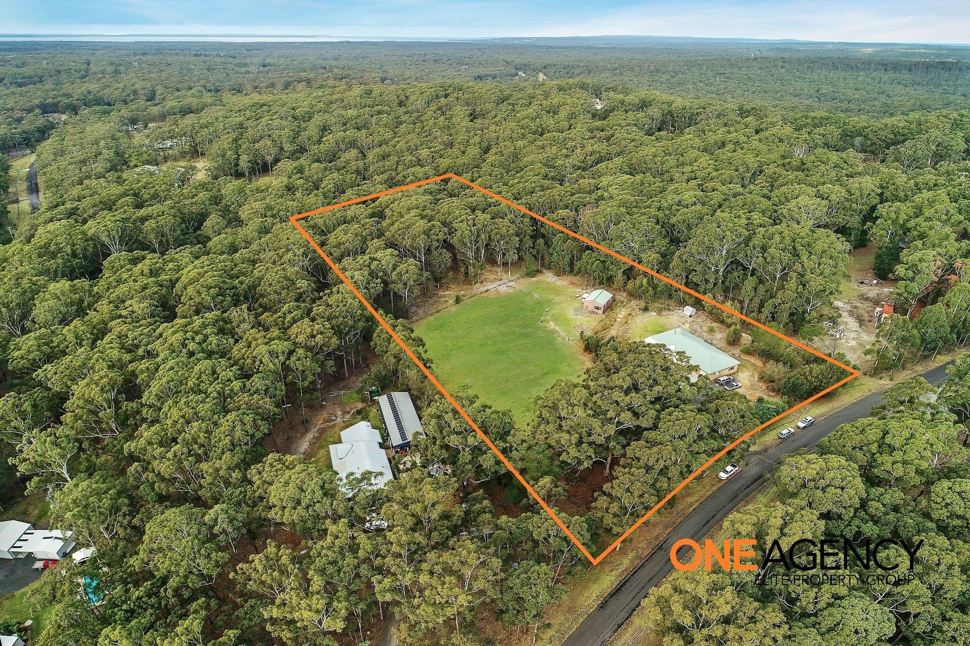 18 McArthur Drive, Falls Creek, Falls Creek - Thumbnail 2
