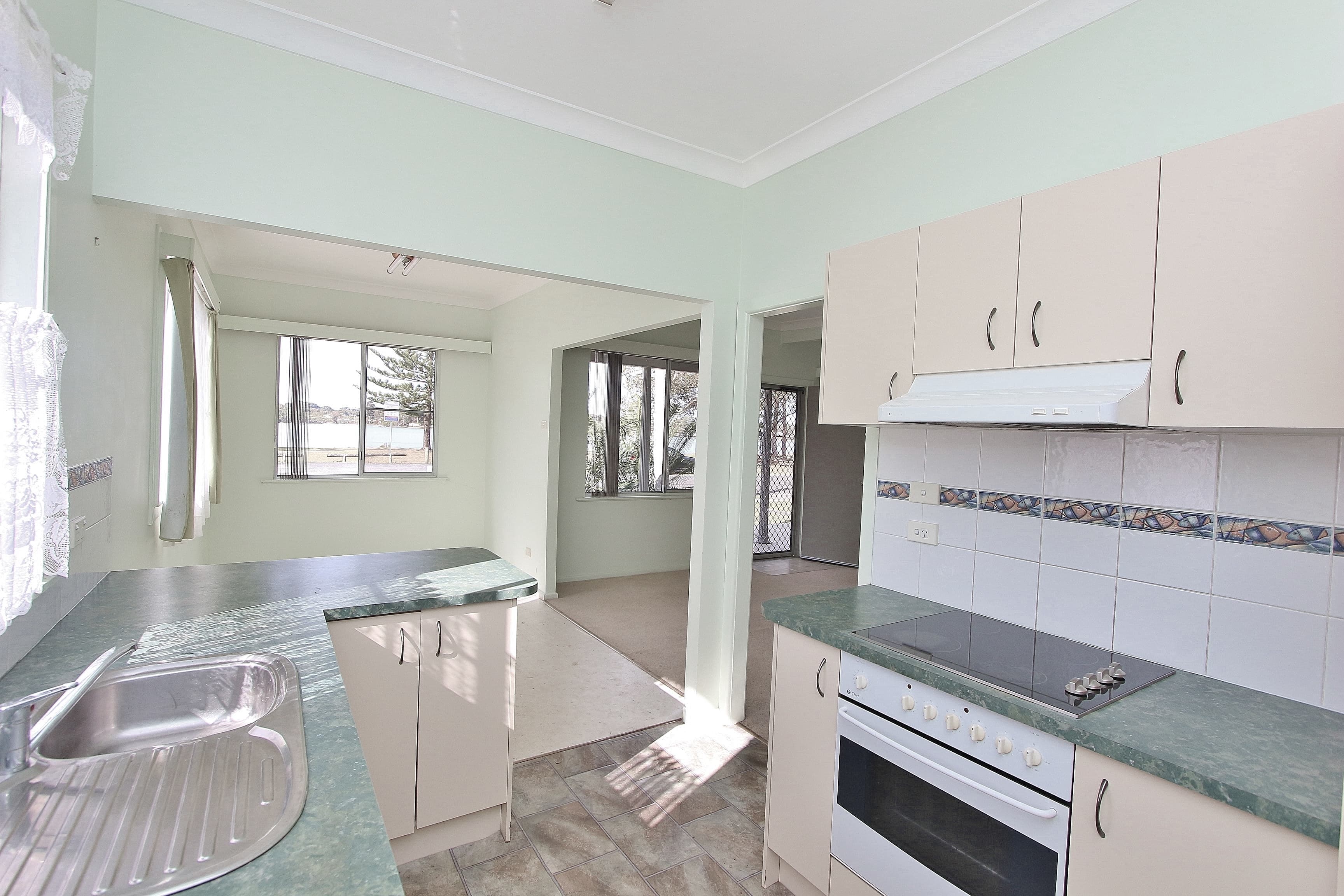 587 Ocean Drive, North Haven, North Haven - Thumbnail 7