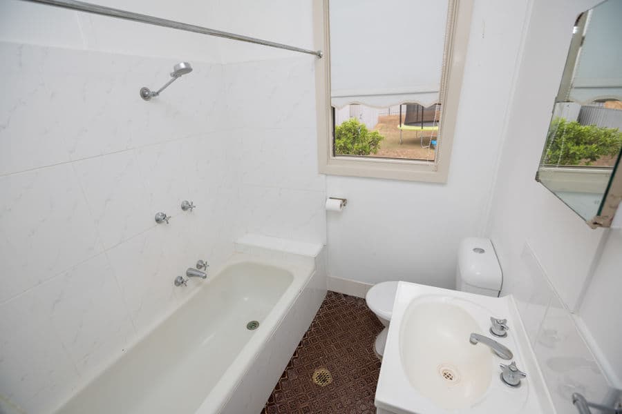 138 MACLEAY Street, Mount Austin, Mount Austin - Thumbnail 5