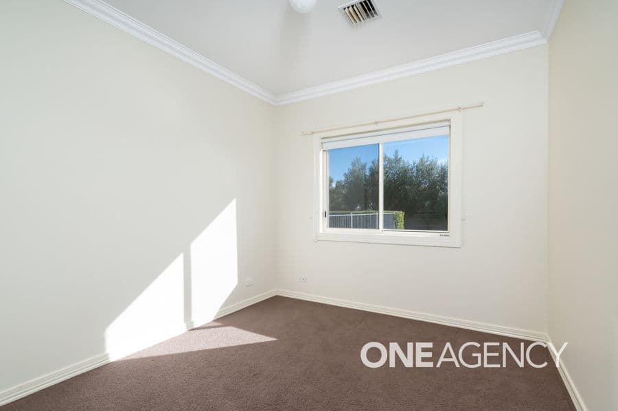 10 DEAKIN Avenue, Lloyd, Lloyd - Thumbnail 8