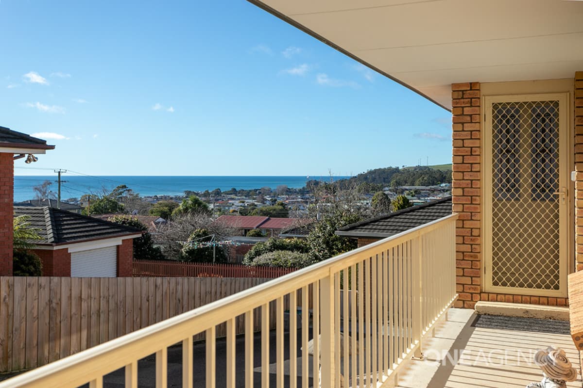 1/106 Cardigan Street, Somerset, Somerset - Thumbnail 2
