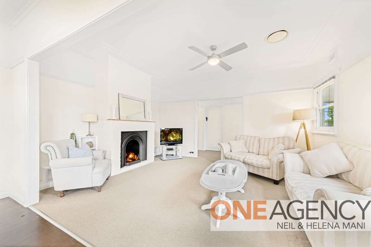 11 Webb Street, East Gosford, East Gosford - Thumbnail 2