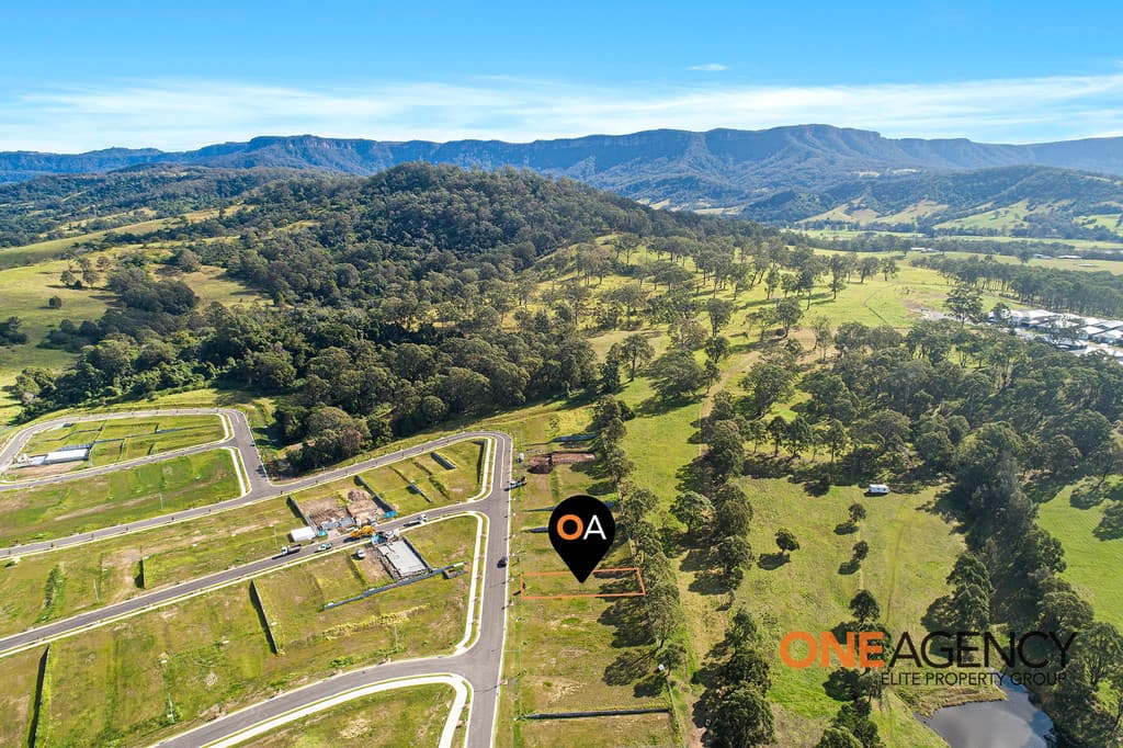 28 Lomandra Crescent, Calderwood, Calderwood - Thumbnail 7