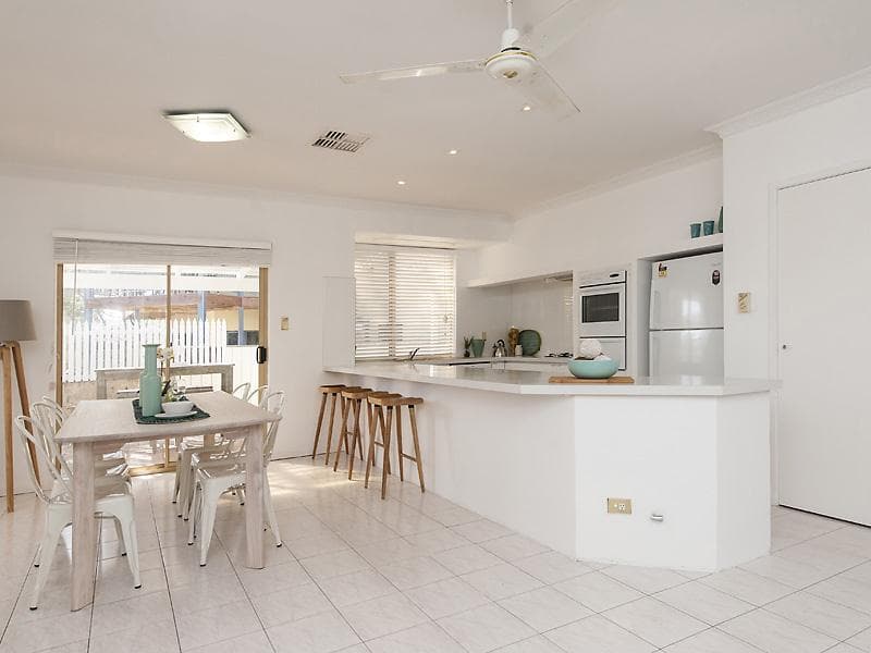 15 Knightsbridge Crescent, Mullaloo, Mullaloo - Thumbnail 6