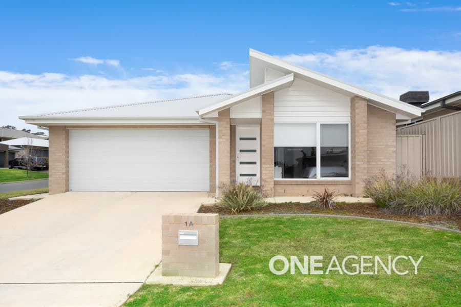 1A POOGINOOK Place, Bourkelands, Bourkelands - Image 1