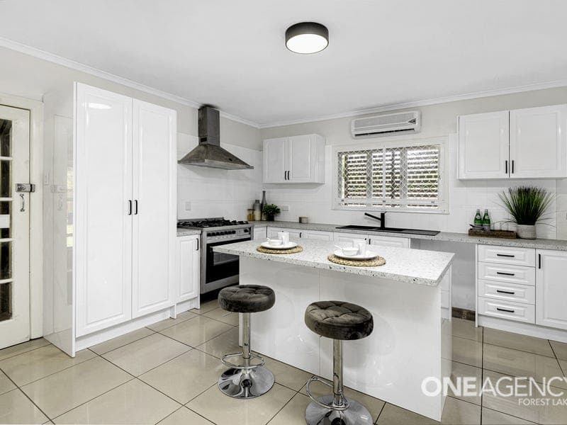 121 Messines Ridge Road, Holland Park West, Holland Park West - Thumbnail 5