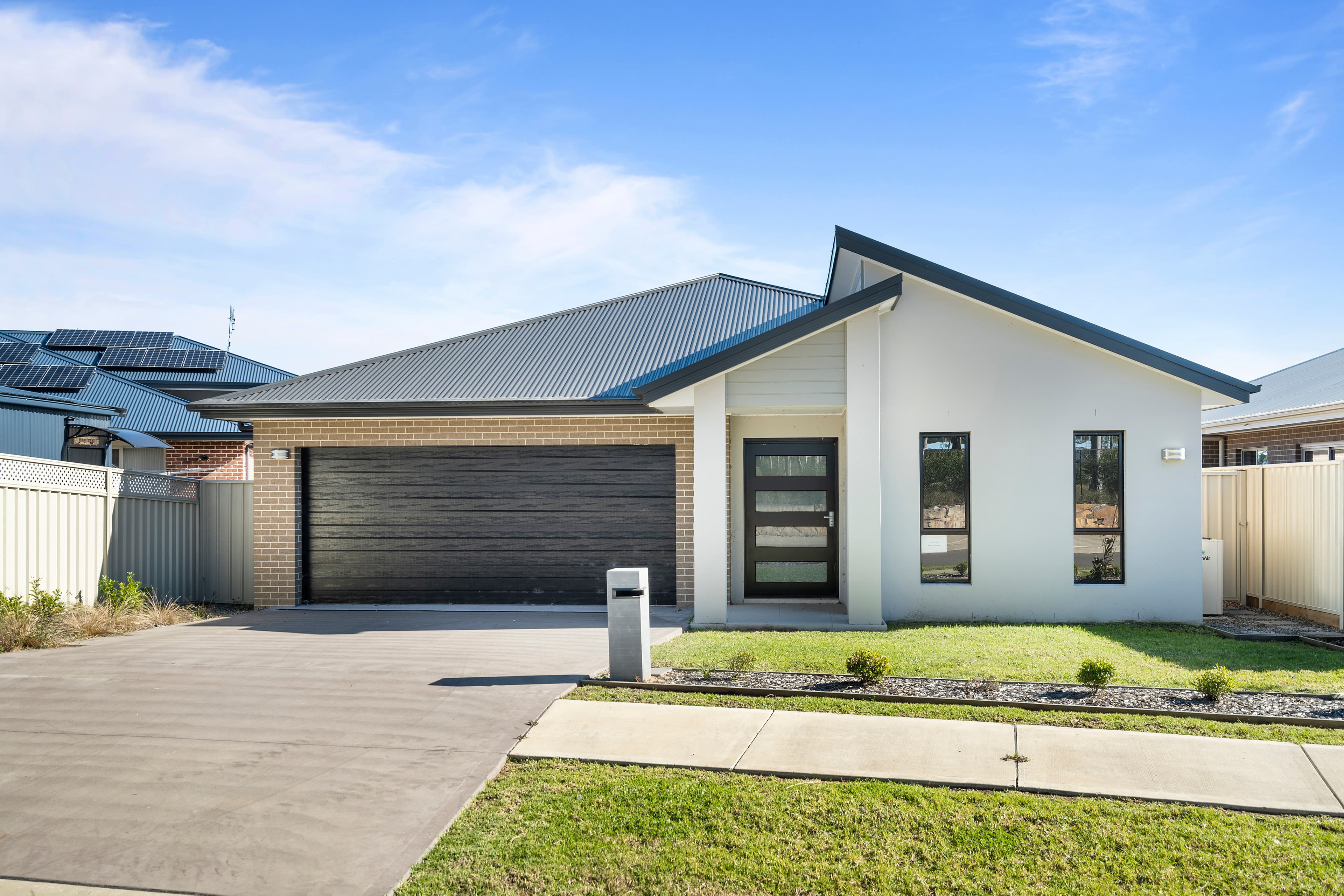 20 Van Stappen Road, Wadalba, Wadalba - Image 1