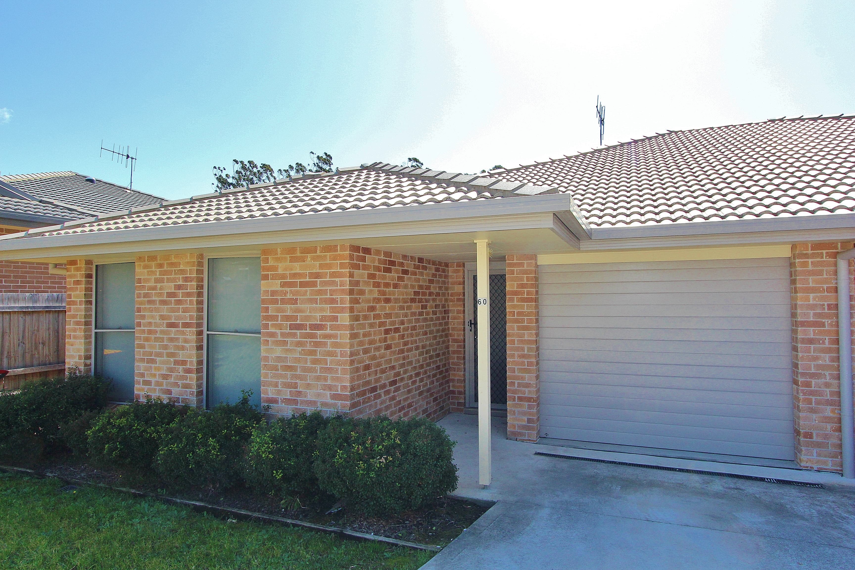 60 Cleone Drive, Kendall, Kendall - Thumbnail 2