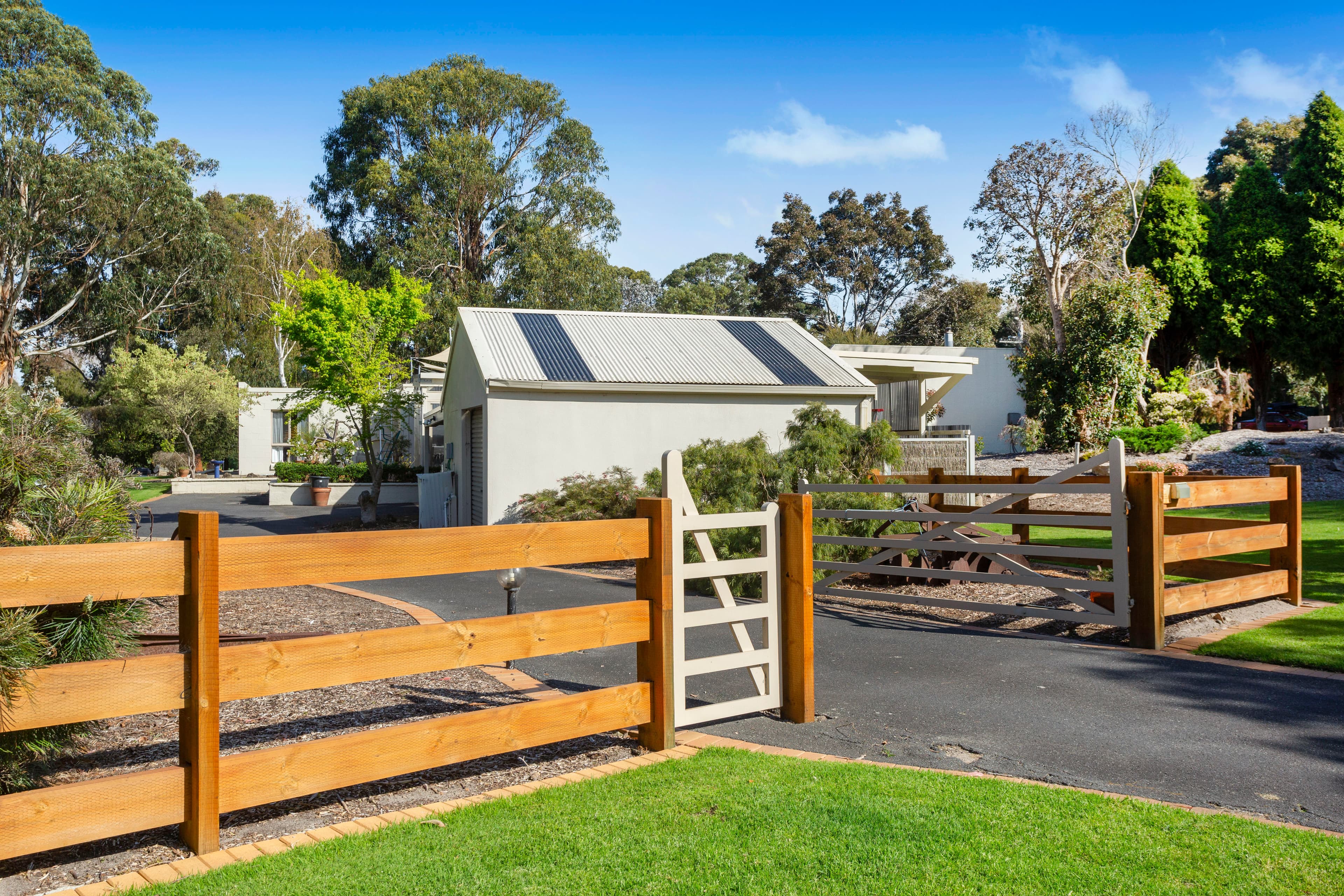 2A Lockhart Drive, Rosebud, Rosebud - Image 1