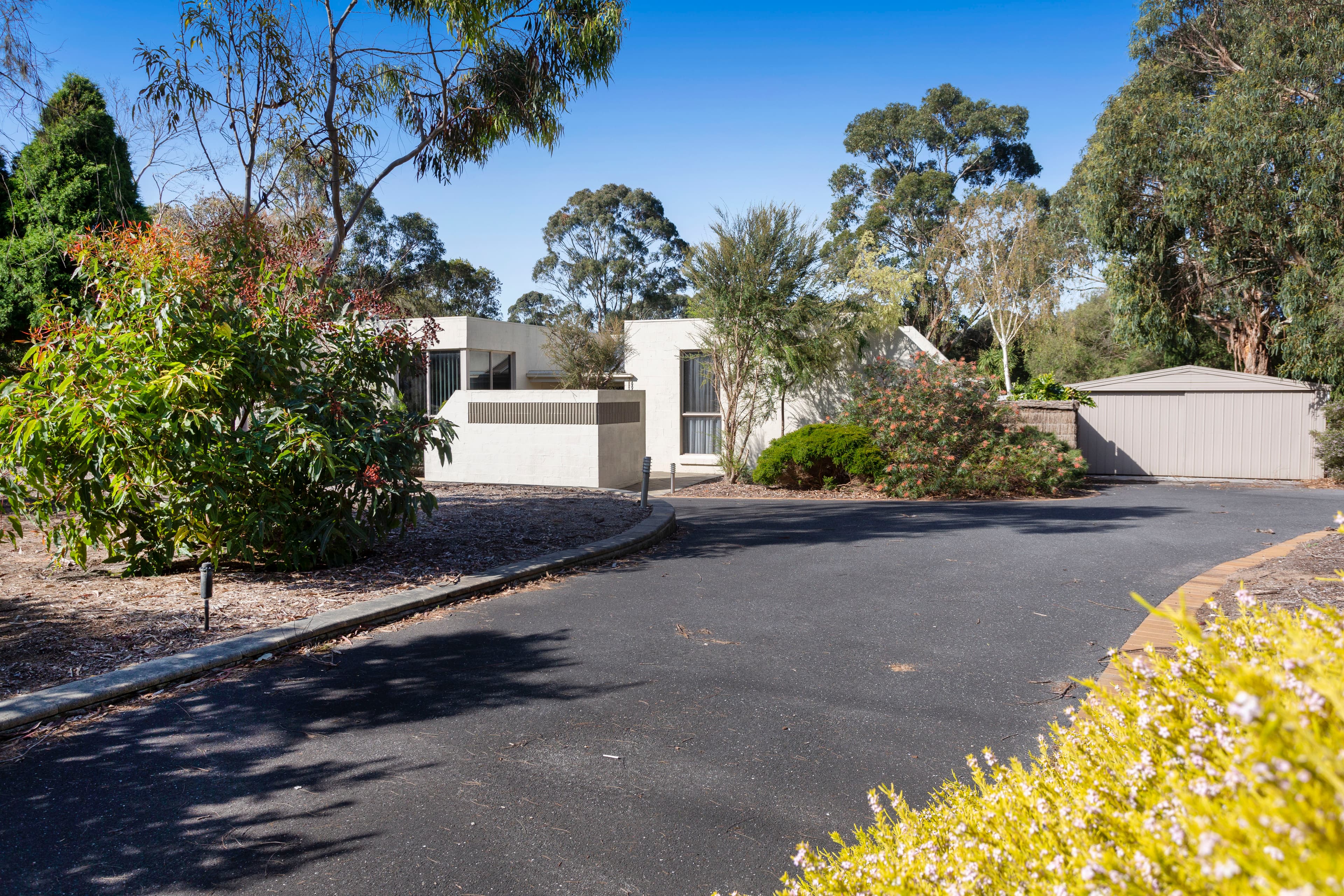 2A Lockhart Drive, Rosebud, Rosebud - Thumbnail 3