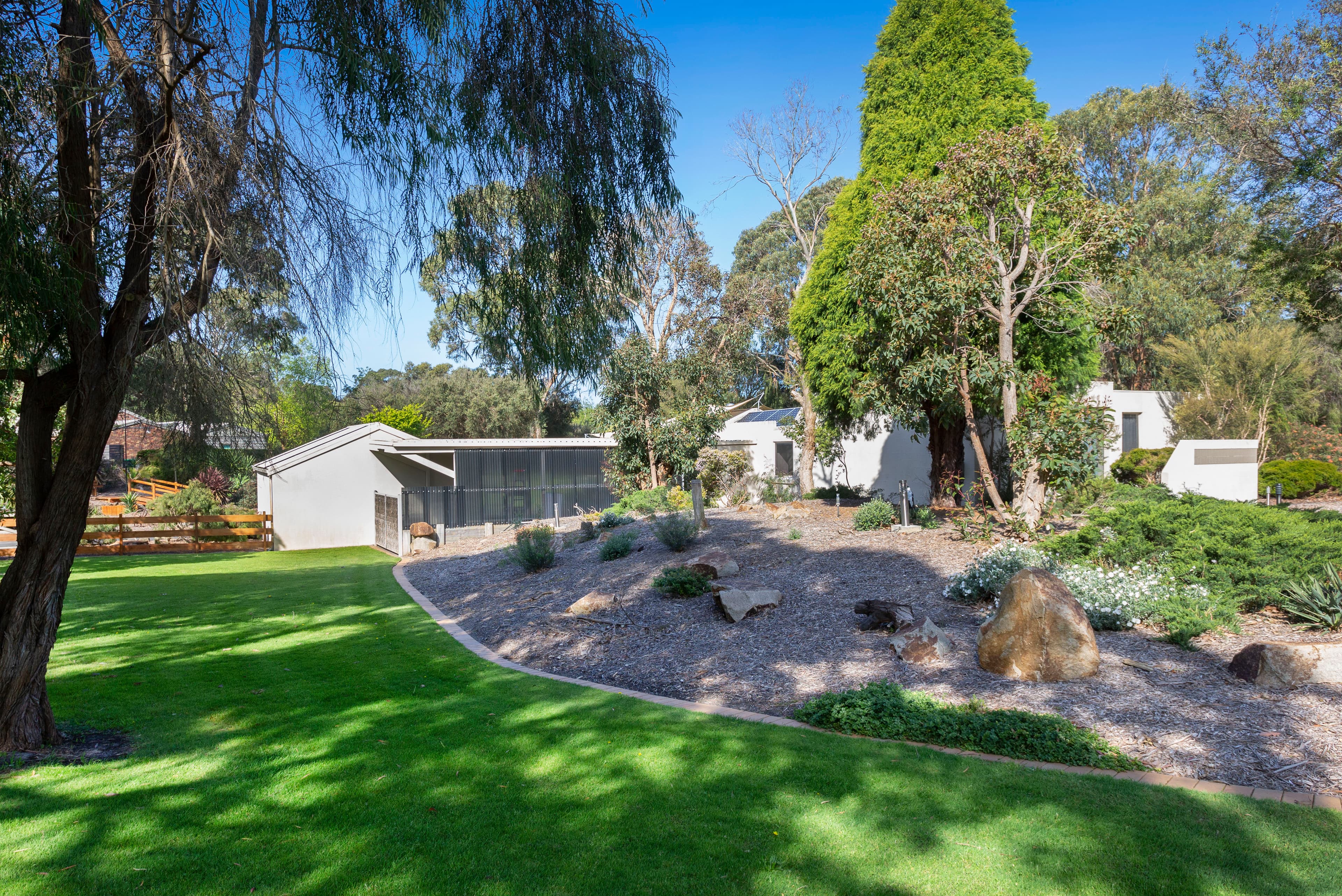 2A Lockhart Drive, Rosebud, Rosebud - Thumbnail 2