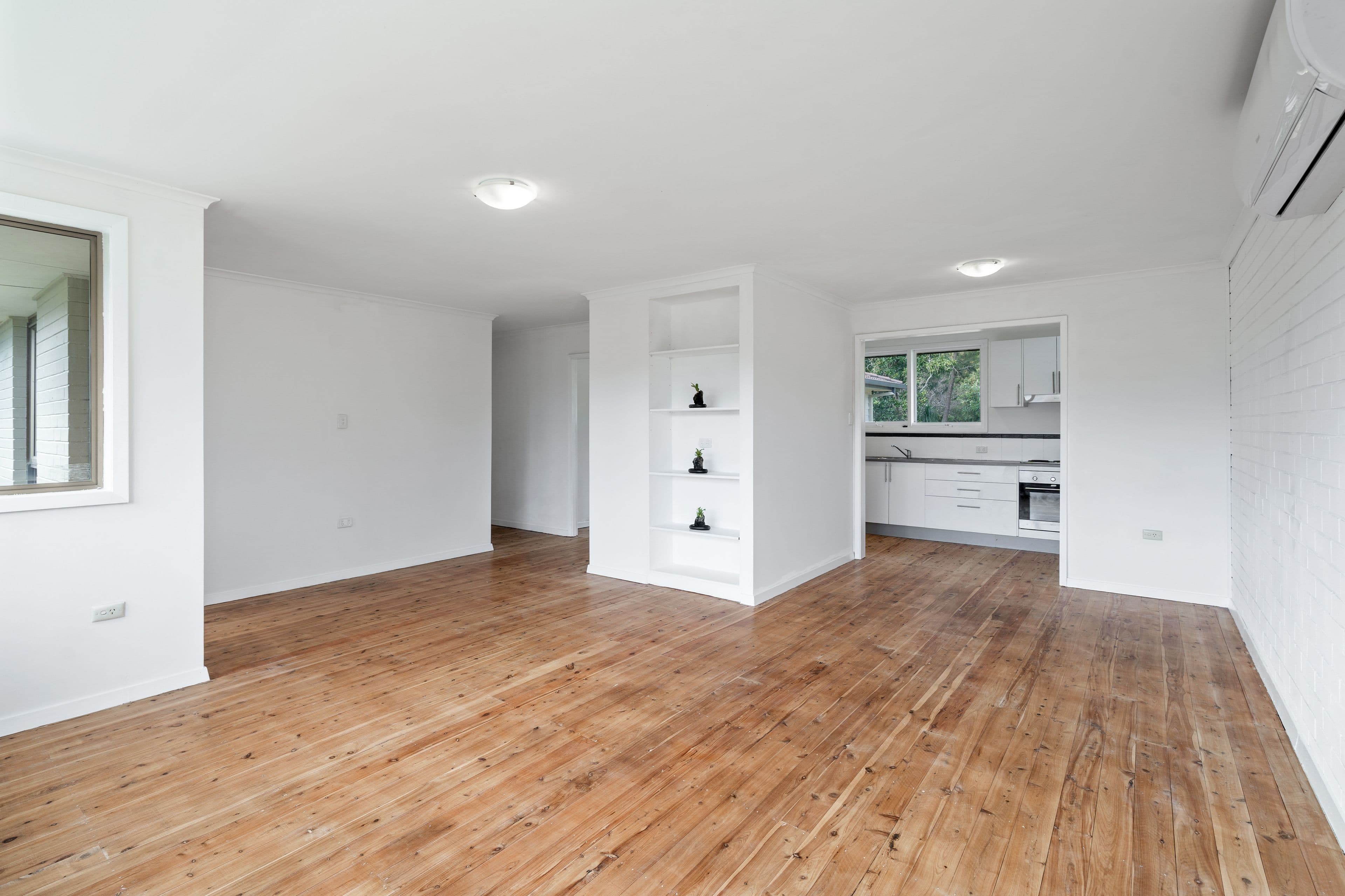 21 Pollock Avenue, Wyong, Wyong - Thumbnail 2