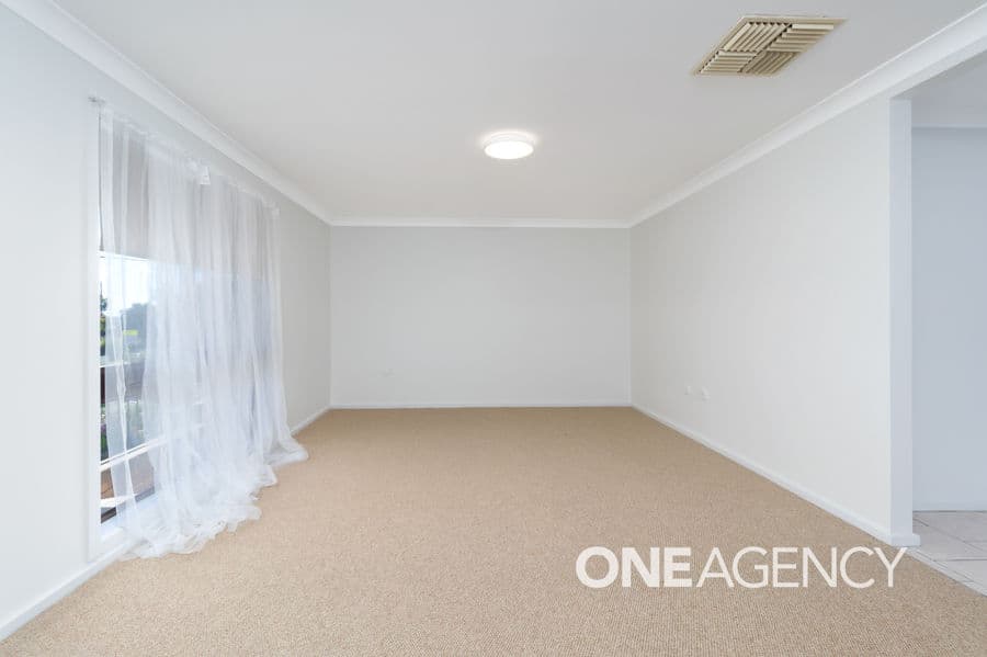11 MALAYA Drive, Tolland, Tolland - Thumbnail 2