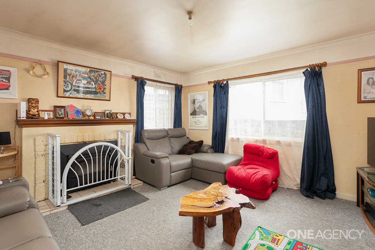 5 Cabot Street, Acton, Acton - Thumbnail 2