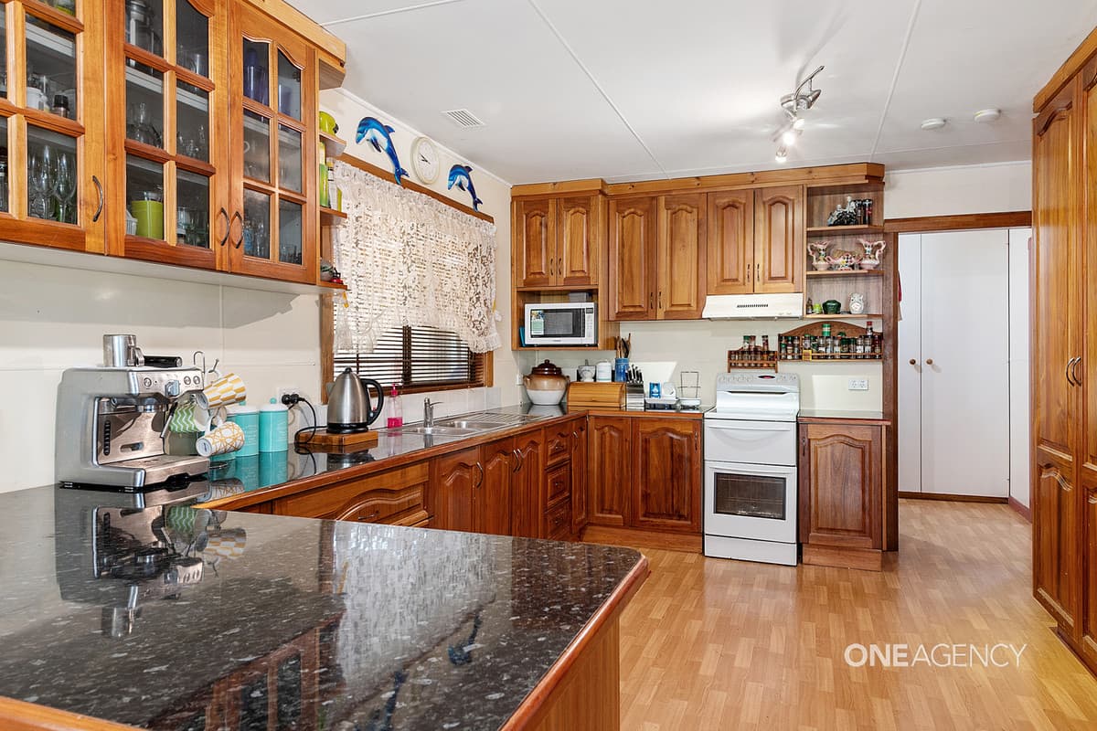 40 McPherson Road, Edith Creek, Edith Creek - Thumbnail 6